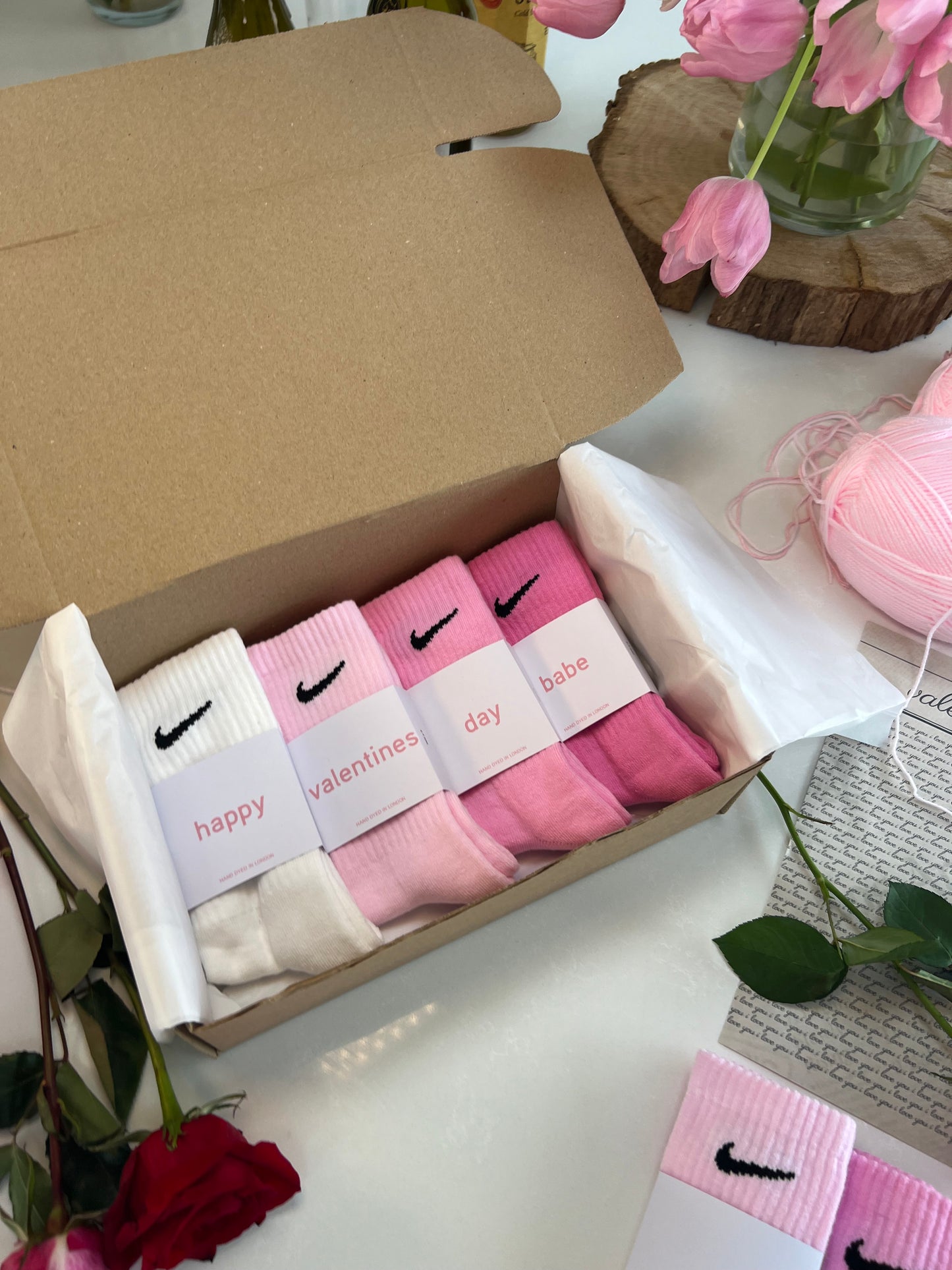 Valentines gift set box Nike crew socks pack of 4. 4 pairs white and baby pink gift box.