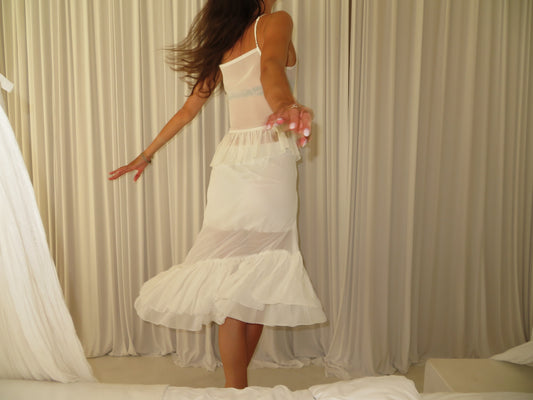 Cream high waisted ruffle skirt