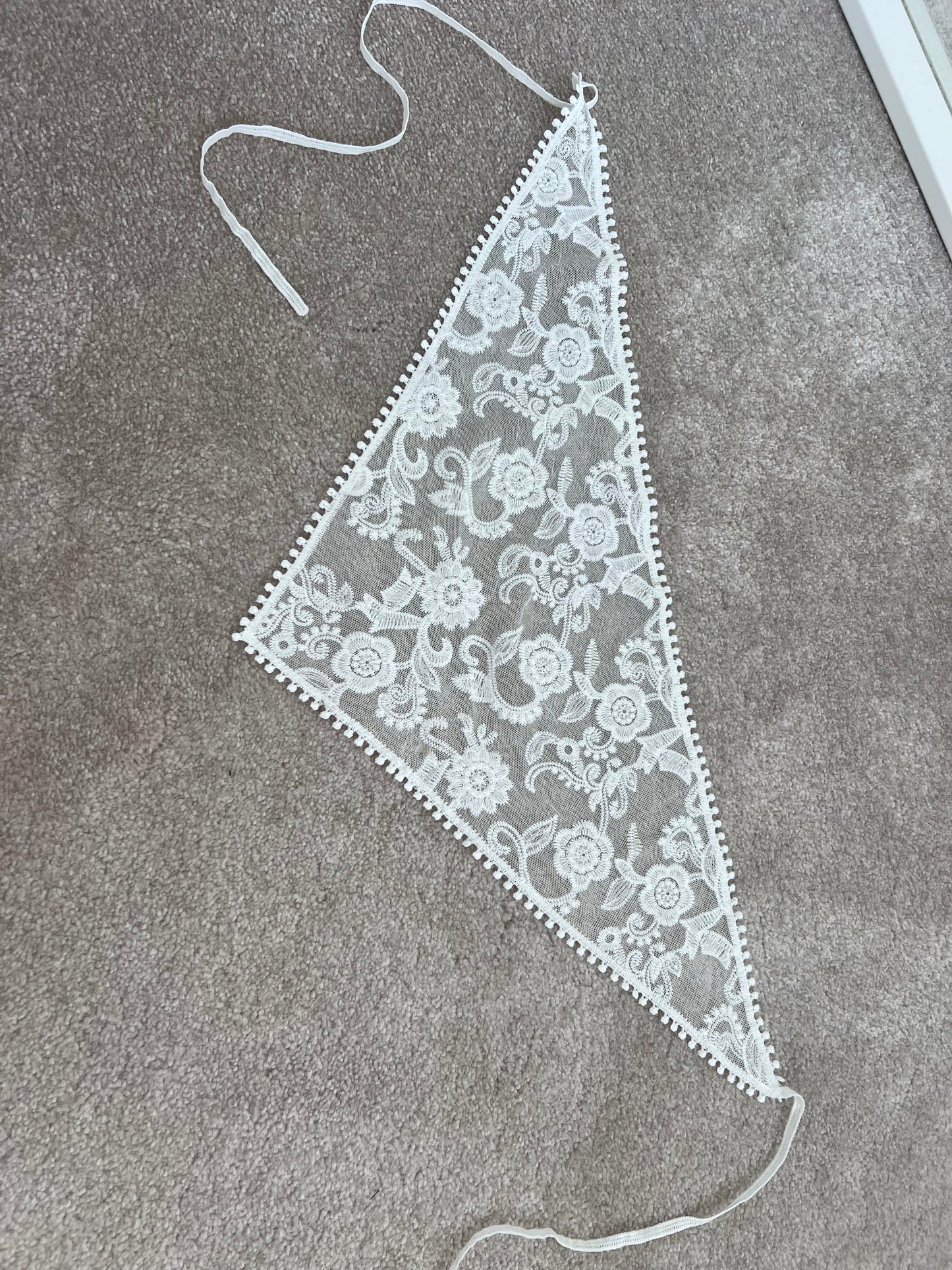 White lace scarf
