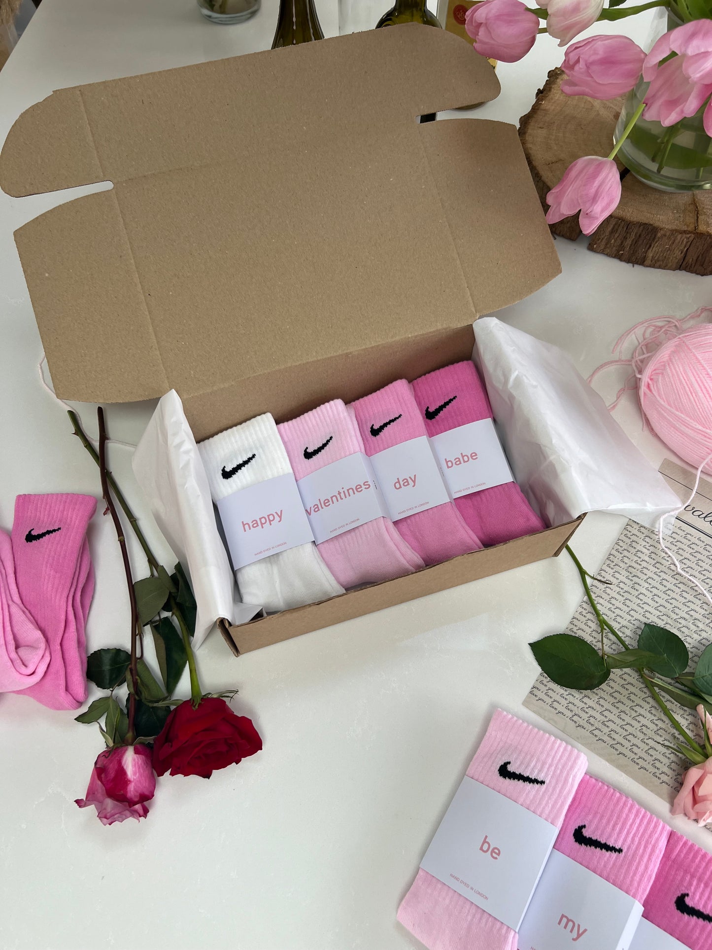 Valentines gift set box Nike crew socks pack of 4. 4 pairs white and baby pink gift box.