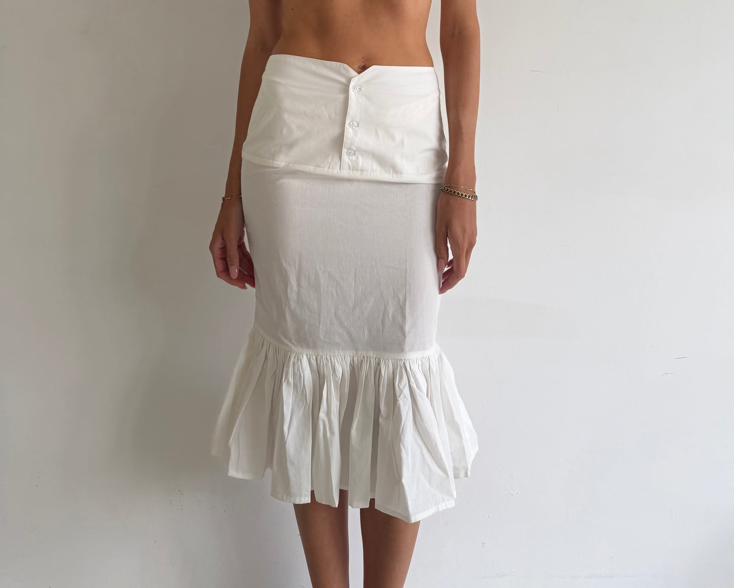 White/cream high waisted skirt