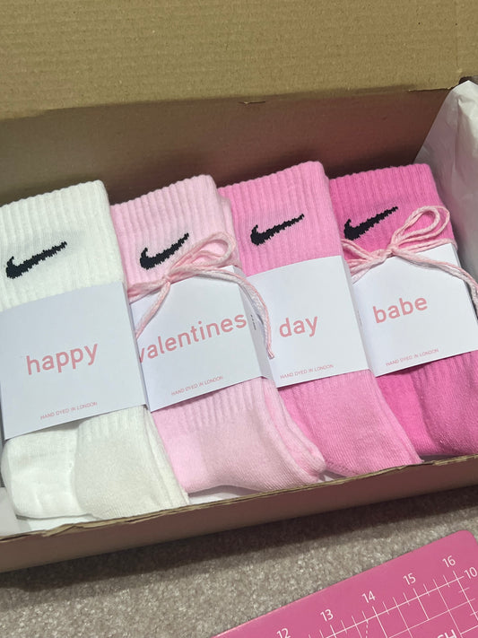 Valentines gift set box Nike crew socks pack of 4. 4 pairs white and baby pink gift box.
