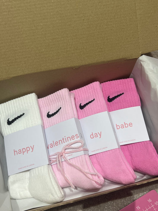 Valentines gift set box Nike crew socks pack of 4. 4 pairs white and baby pink gift box.