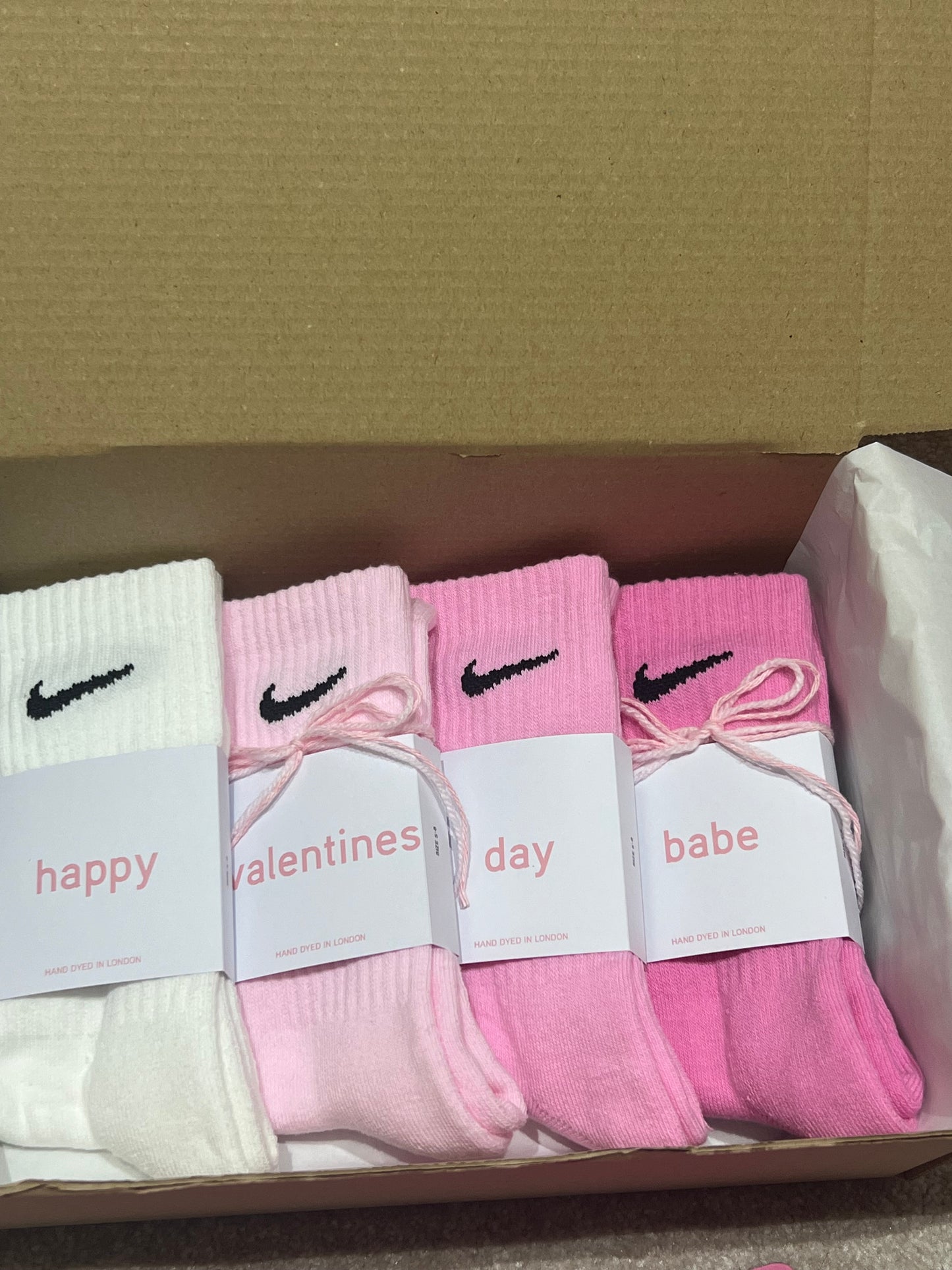 Valentines gift set box Nike crew socks pack of 4. 4 pairs white and baby pink gift box.