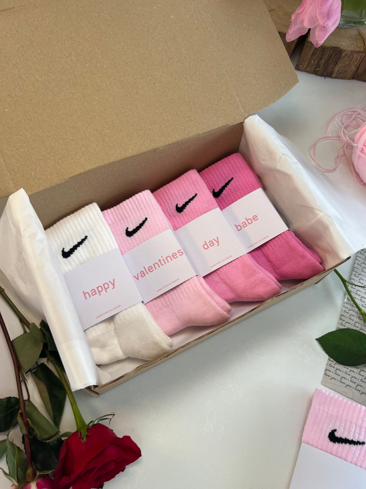 Valentines gift set box Nike crew socks pack of 4. 4 pairs white and baby pink gift box.