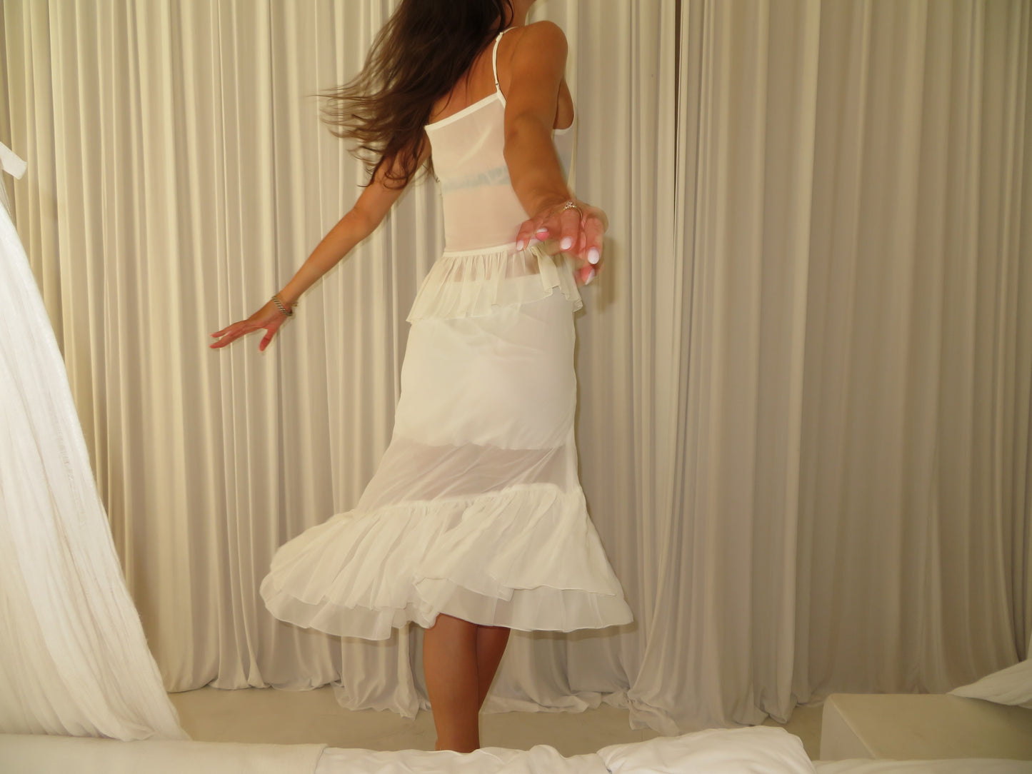 Cream high waisted ruffle skirt
